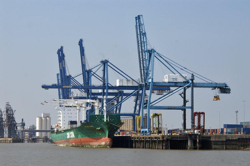 Tilbury_docks - All Things Cranes