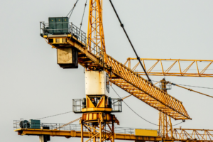 Advanced rigging on a tower crane ready to go